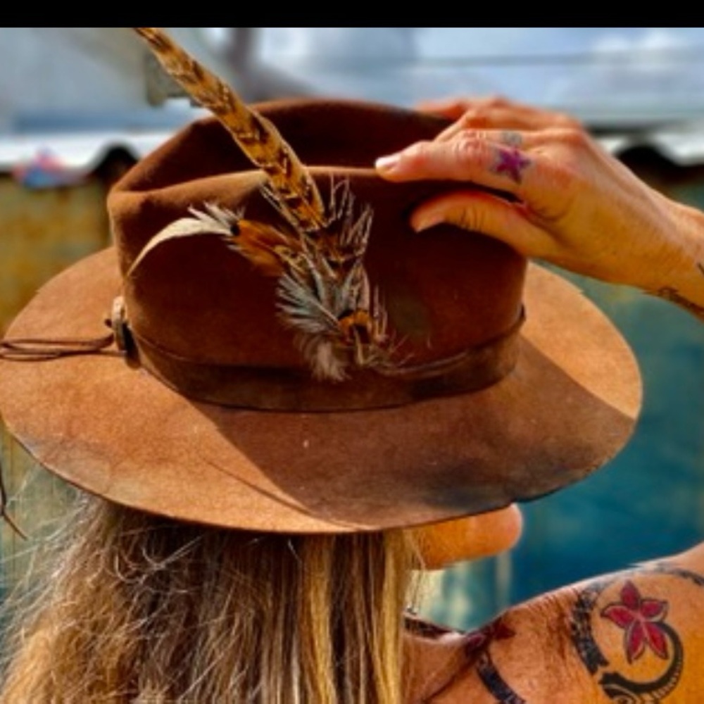 Brown 1940’s Distressed Leather Feathered Hat